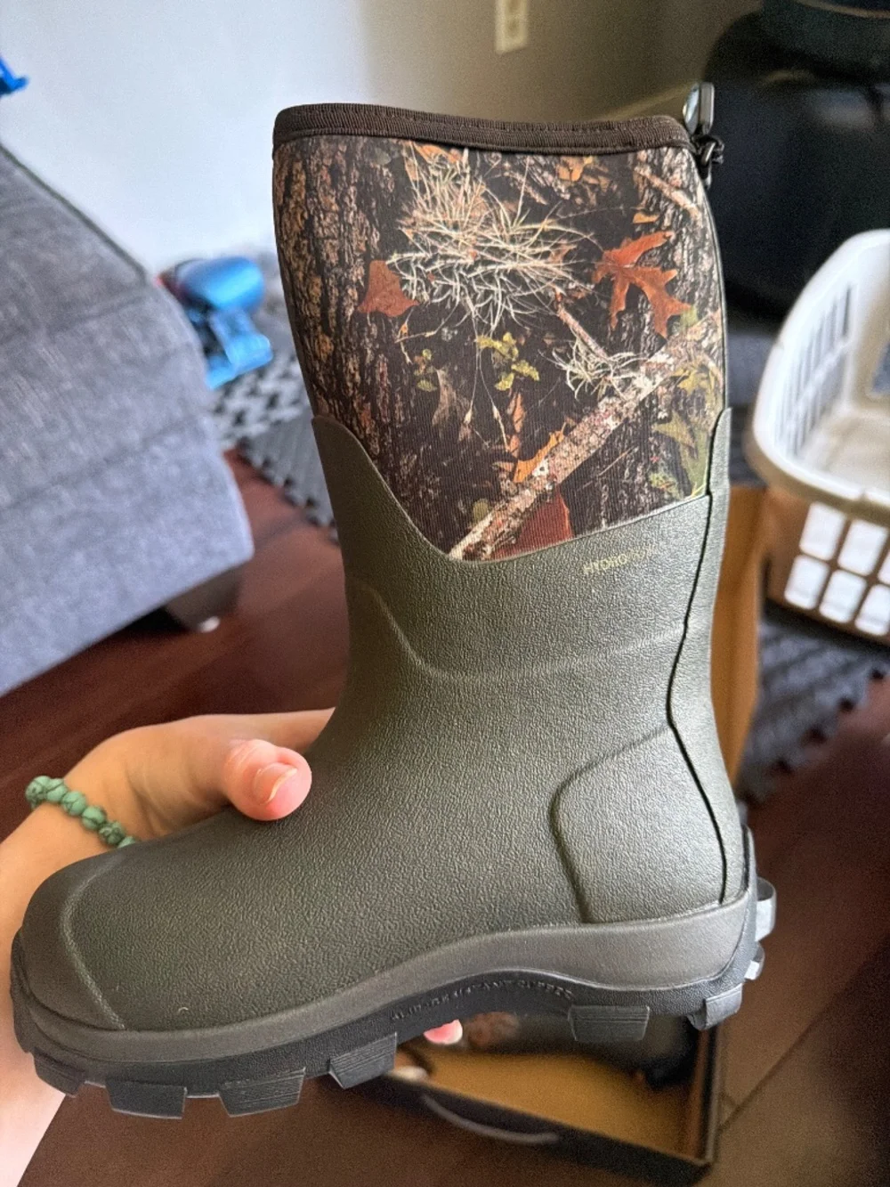 Dry shod winter boots